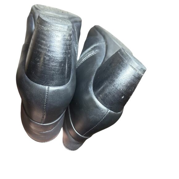 Comfortiva Anesbury Black Leather Ankle Booties - Size 8 - Picture 9 of 11